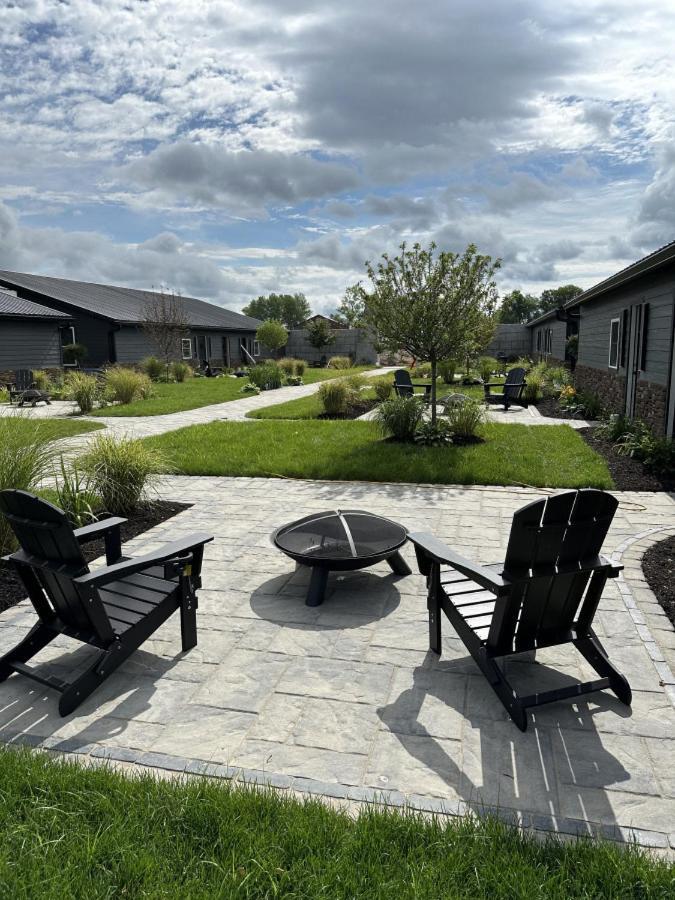 Big Cat Bungalows At The Haven - Lion 2 Canastota المظهر الخارجي الصورة